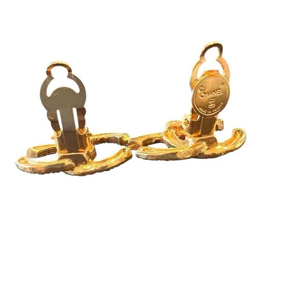 Chanel Vintage Gold Plated CC Earrings - Picture 3 of 4
